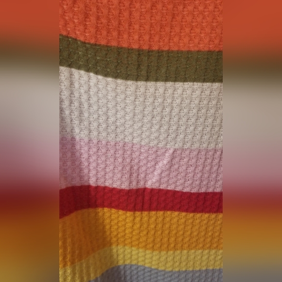 GeeGee Waffle Knit Tee - Picture 4 of 4